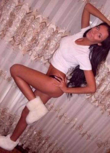 Индивидуалка  Руфина СПб оказывает услуги у метро Проспект Просвещения,  Выборгский район